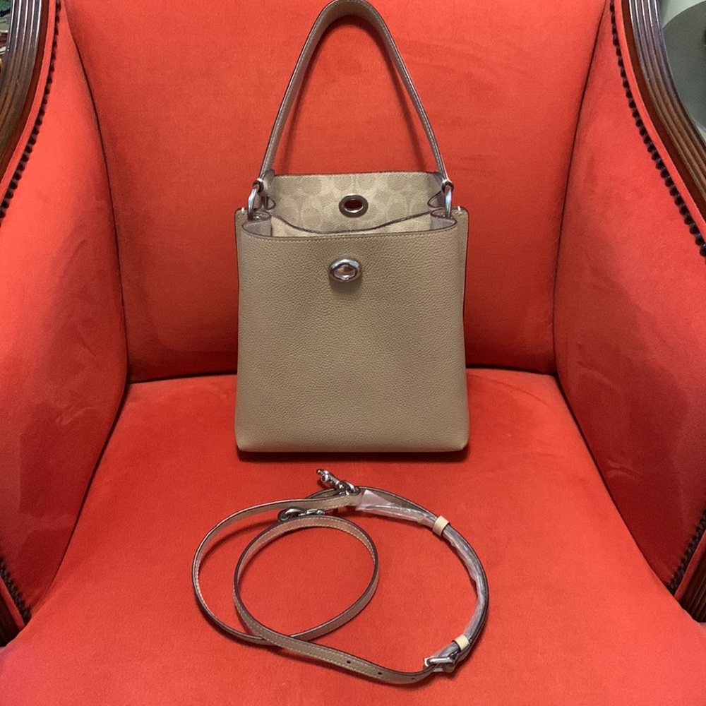 Coach Shoulder Bag